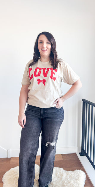 Love Graphic Tee