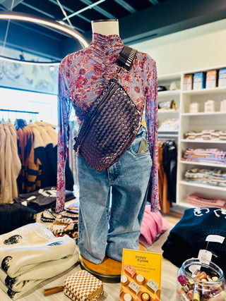 Woven Crossbody Bags