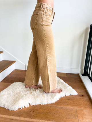 Meg High Rise in the Color Chestnut
